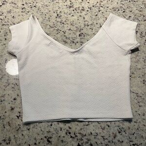 Arden B Women’s White Crop Top M